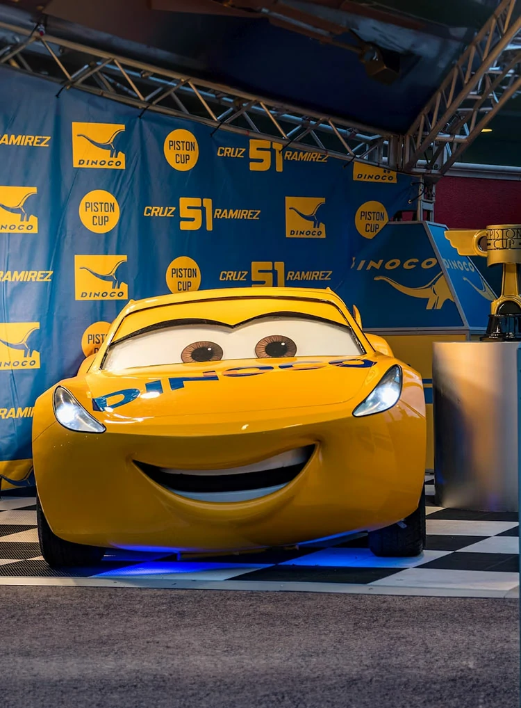 Ingresso 8 Dias Disney com Parques Aquáticos (Park Hopper Plus) Adulto – Acesso a Mais de Um Parque no Dia – Acesso a Experiências Esportivas – Grátis Cupom para Resgate de 1 Chip Internacional de 2.5GB no site do Parceiro da Promoção (Limite 1 por Pedido) – Grátis 1 Capa para os Brinquedos que Molham Muito (Limite 1 por Passageiro) – Mais Informações, Consulte Detalhes do Item – ADULTO (a partir de 10 anos)